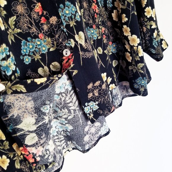 J. Jill Black Botanical Floral Button Front Shirt Blouse Tunic Long Sleeves M - Picture 8 of 15